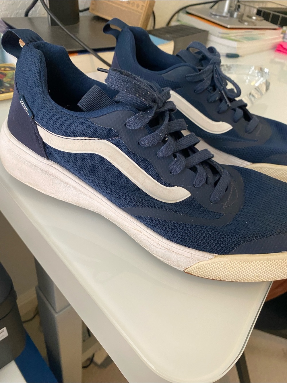 Vans Men’s ultra range Navy and White Low-Top Sneakers
